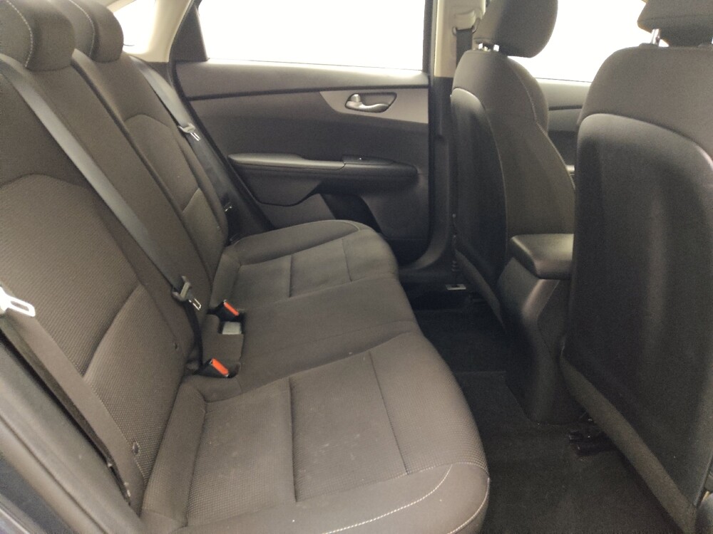 2019 Kia Forte in Jacksonville, FL 32225 - 18131051 19