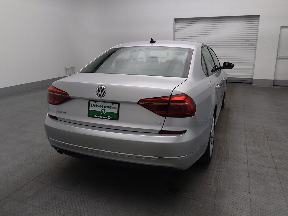 2019 Volkswagen Passat in Pensacola, FL 32505 - 18131055 7