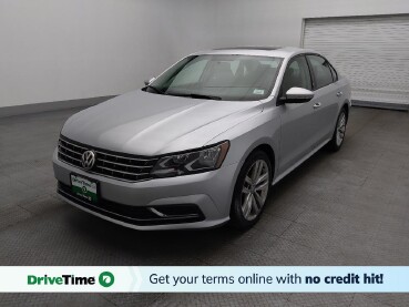 2019 Volkswagen Passat in Pensacola, FL 32505