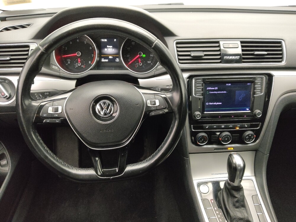 2019 Volkswagen Passat in Pensacola, FL 32505 - 18131055 22