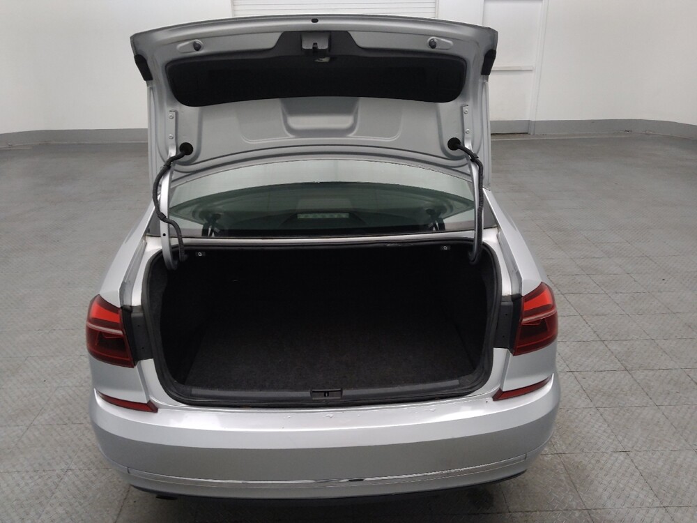 2019 Volkswagen Passat in Pensacola, FL 32505 - 18131055 29