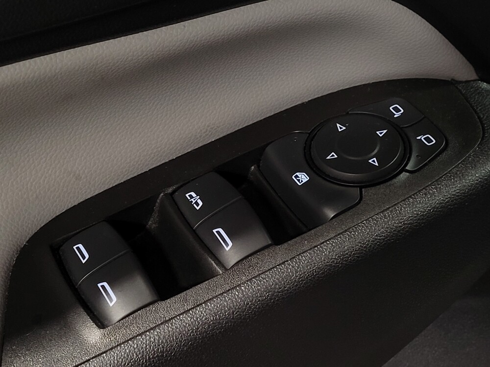 2020 Chevrolet Equinox in Jacksonville, FL 32210 - 18131057 27