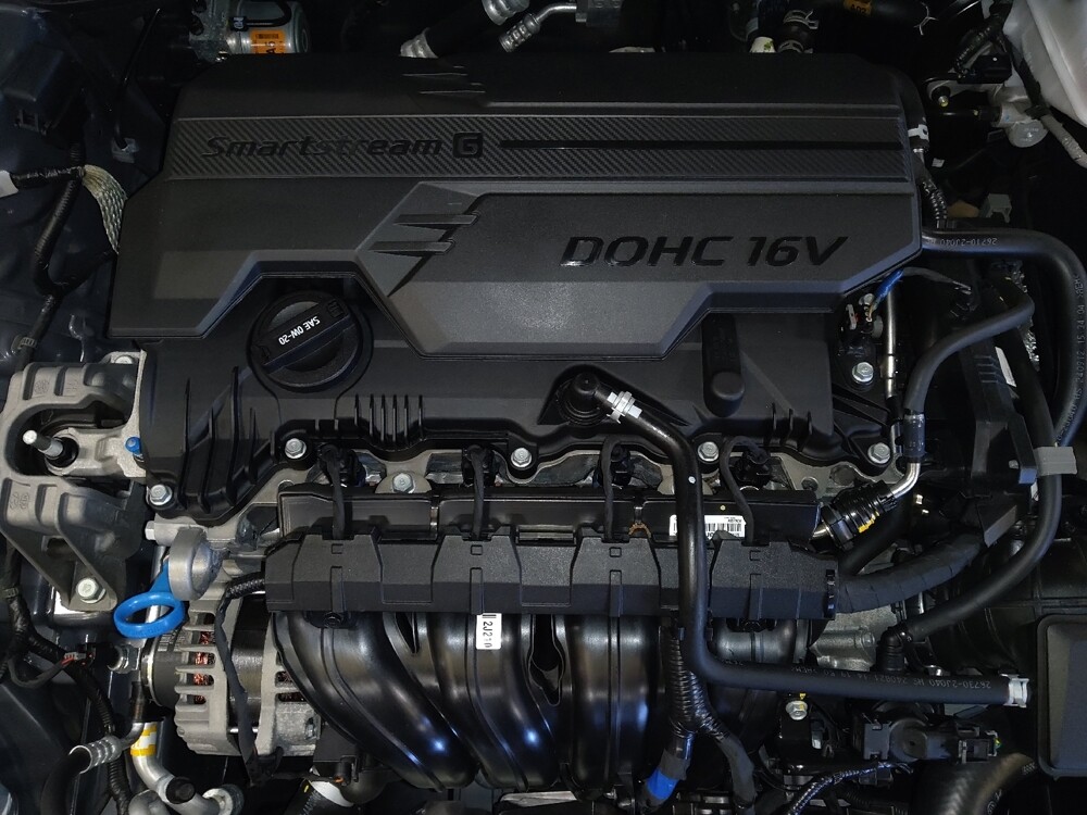 2025 Hyundai Elantra in Gainesville, FL 32609 - 18131059 30