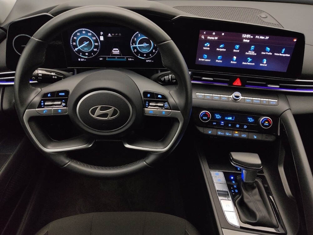 2025 Hyundai Elantra in Gainesville, FL 32609 - 18131059 22