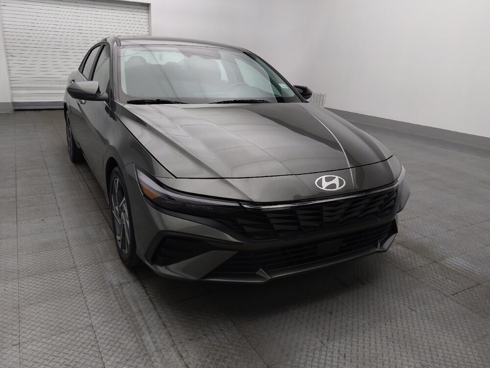2025 Hyundai Elantra in Gainesville, FL 32609 - 18131059 14