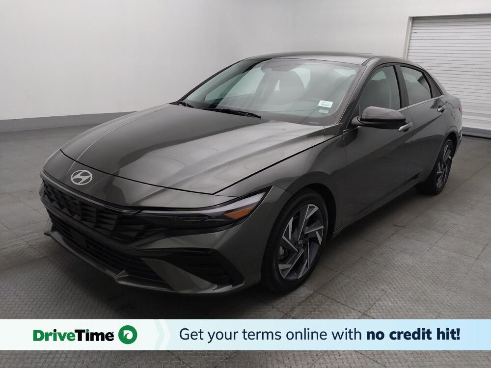 2025 Hyundai Elantra in Gainesville, FL 32609 - 18131059