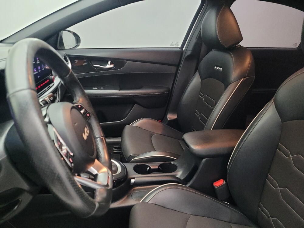 2022 Kia Forte in Savannah, GA 31419 - 18131062 17