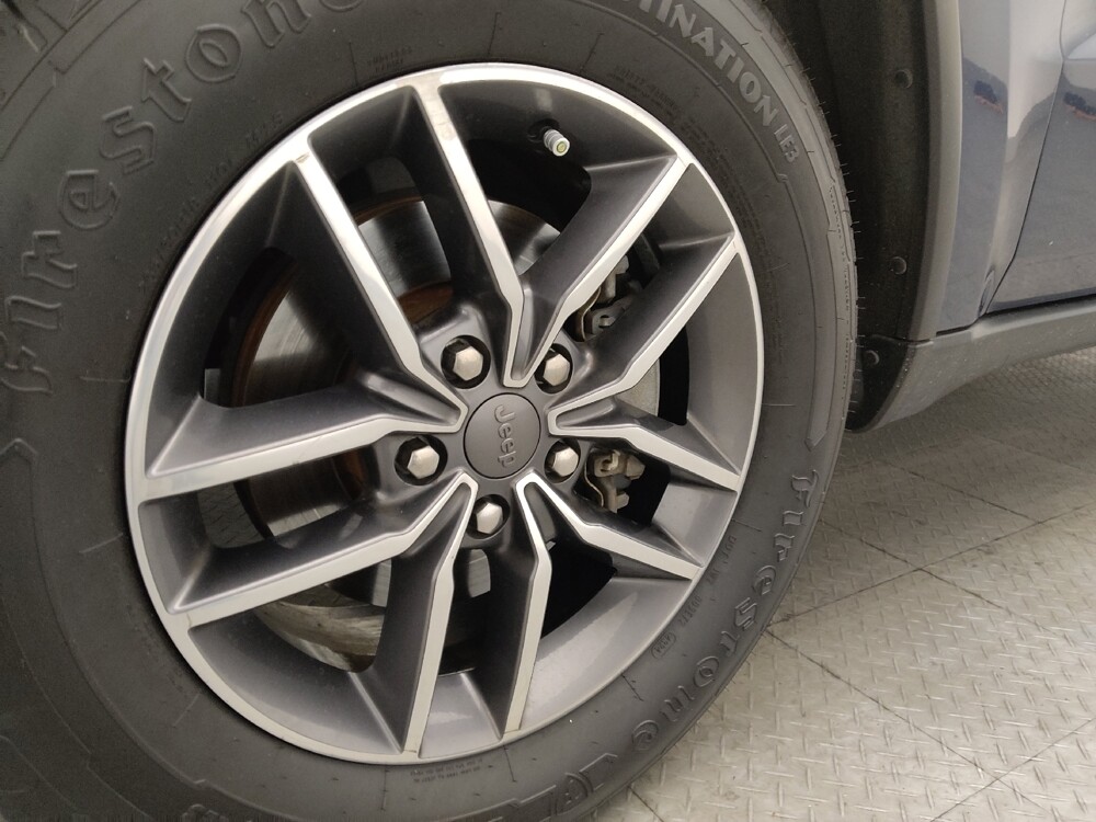 2020 Jeep Grand Cherokee in Gainesville, FL 32609 - 18131070 31