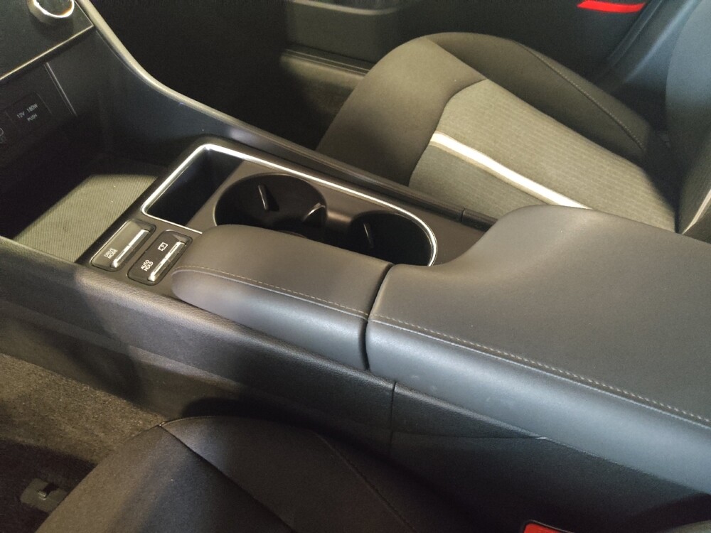 2025 Hyundai Sonata in Pensacola, FL 32505 - 18131072 26