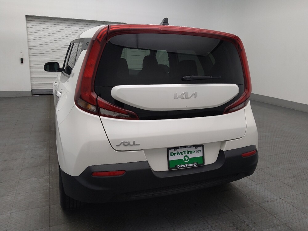 2022 Kia Soul in Gainesville, FL 32609 - 18131080 6