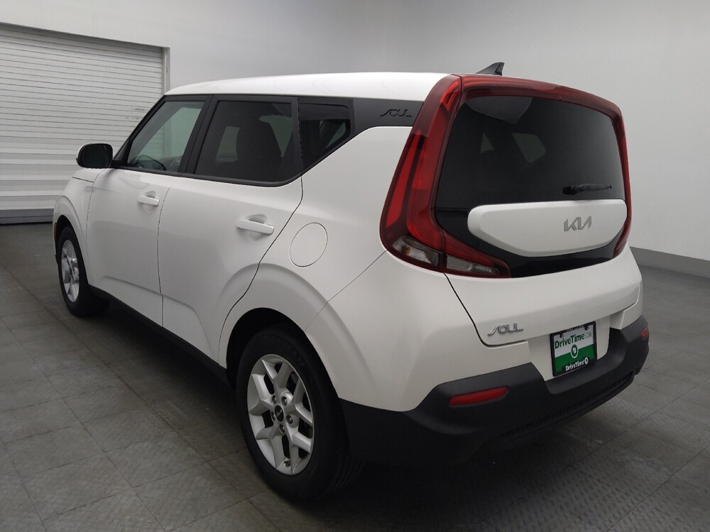 2022 Kia Soul in Gainesville, FL 32609 - 18131080 5