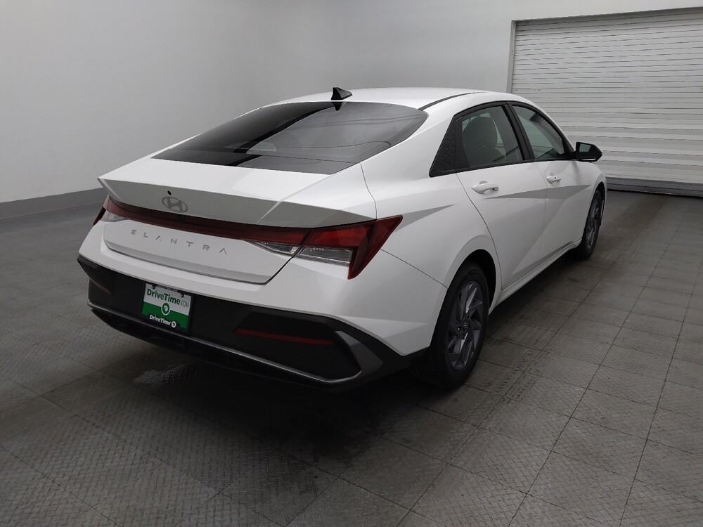 2024 Hyundai Elantra in Jacksonville, FL 32210 - 18131081 9