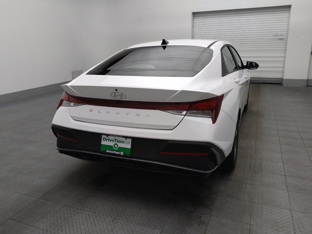 2024 Hyundai Elantra in Jacksonville, FL 32210 - 18131081 7