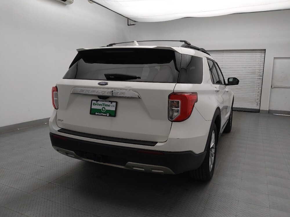 2021 Ford Explorer in Raleigh, NC 27604 - 18131087 7