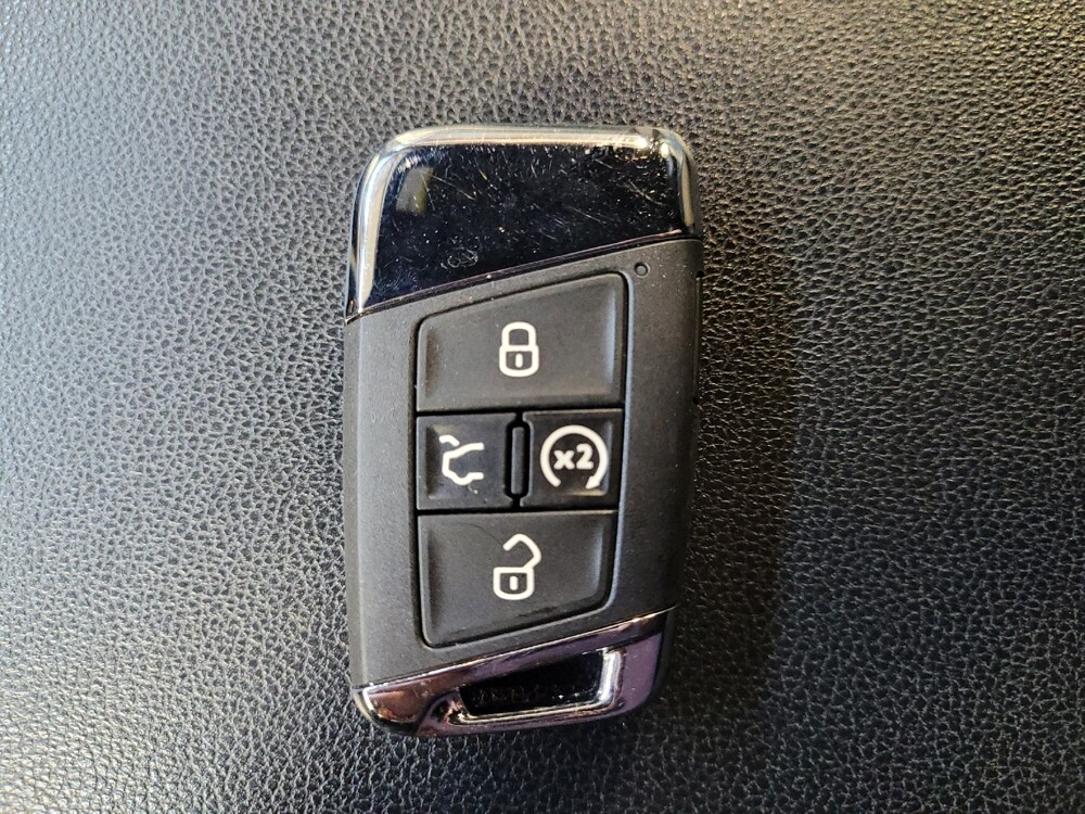 2021 Volkswagen Atlas in Conway, SC 29526 - 18131089 32