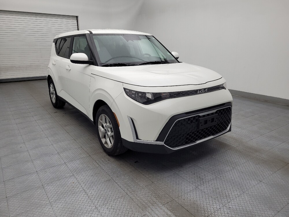 2025 Kia Soul in Greensboro, NC 27407 - 18131113 11