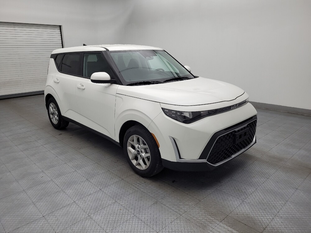 2025 Kia Soul in Greensboro, NC 27407 - 18131113 13