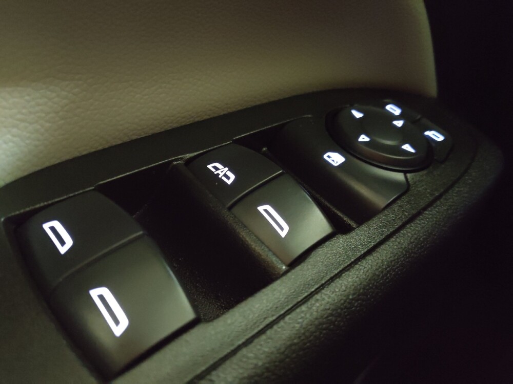 2023 Chevrolet Equinox in Greensboro, NC 27407 - 18131117 27