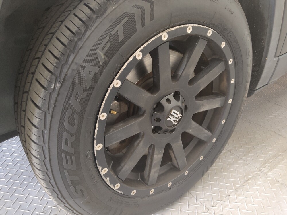 2016 Jeep Cherokee in Conway, SC 29526 - 18131118 31