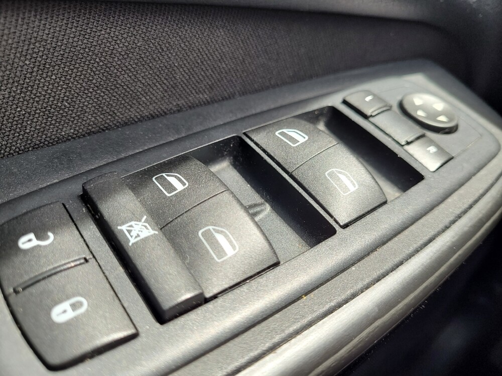 2016 Jeep Cherokee in Conway, SC 29526 - 18131118 27