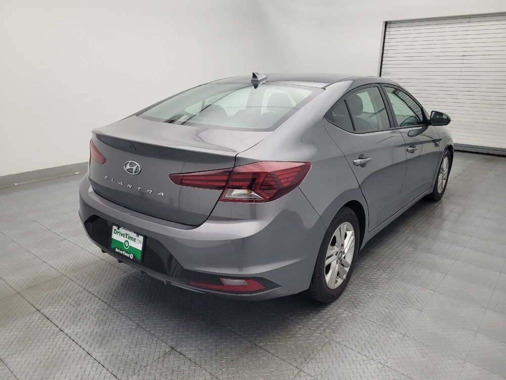 2020 Hyundai Elantra in Fayetteville, NC 28304 - 18131123 9