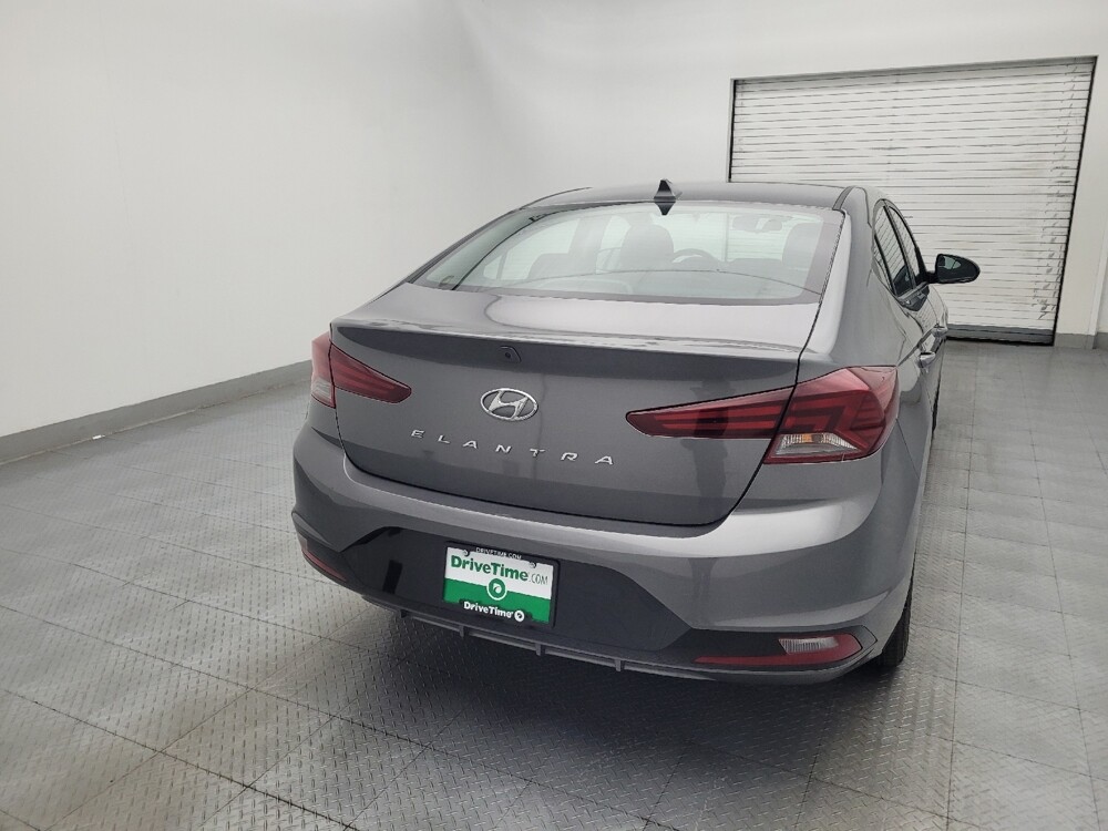 2020 Hyundai Elantra in Fayetteville, NC 28304 - 18131123 7