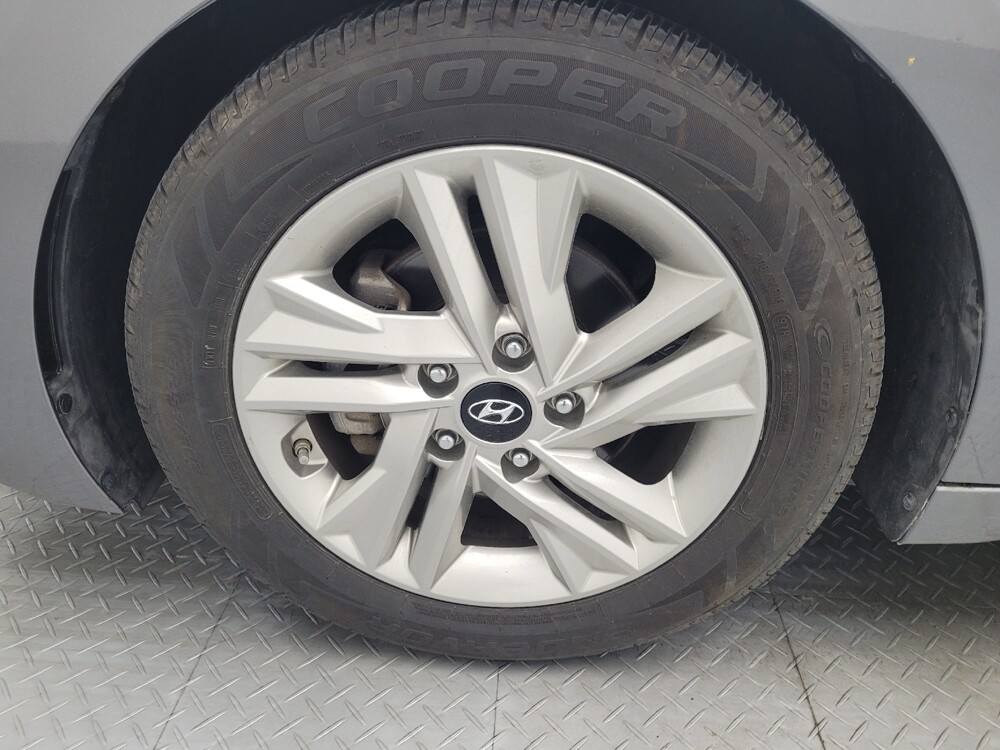 2020 Hyundai Elantra in Fayetteville, NC 28304 - 18131123 31