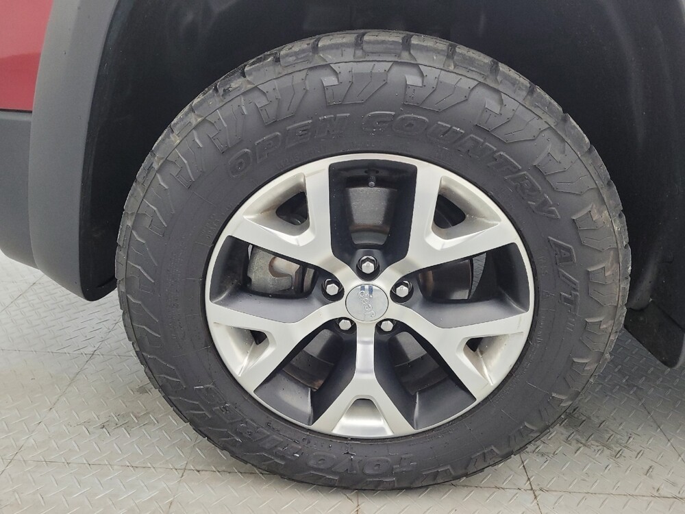 2017 Jeep Cherokee in Greensboro, NC 27407 - 18131132 31