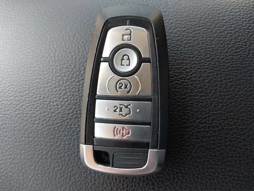 2018 Ford Fusion in Winston-Salem, NC 27103 - 18131137 32