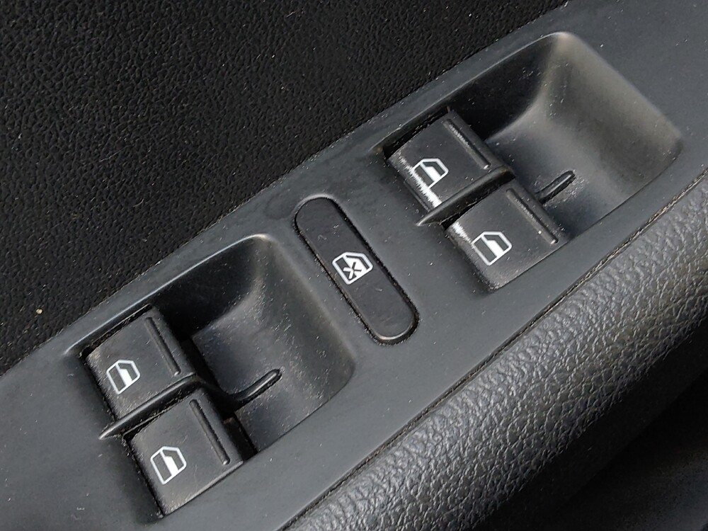 2017 Volkswagen Jetta in Houston, TX 77060 - 18131179 27