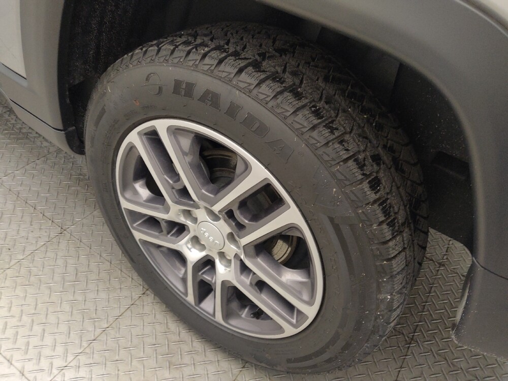 2018 Jeep Compass in Houston, TX 77060 - 18131187 31