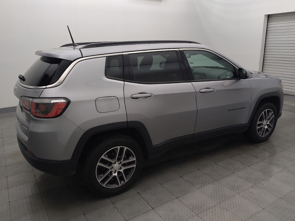2018 Jeep Compass in Houston, TX 77060 - 18131187 10
