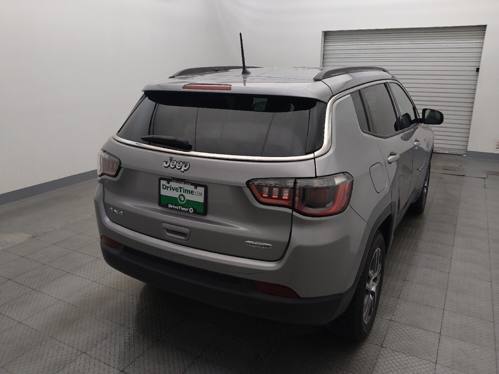 2018 Jeep Compass in Houston, TX 77060 - 18131187 7