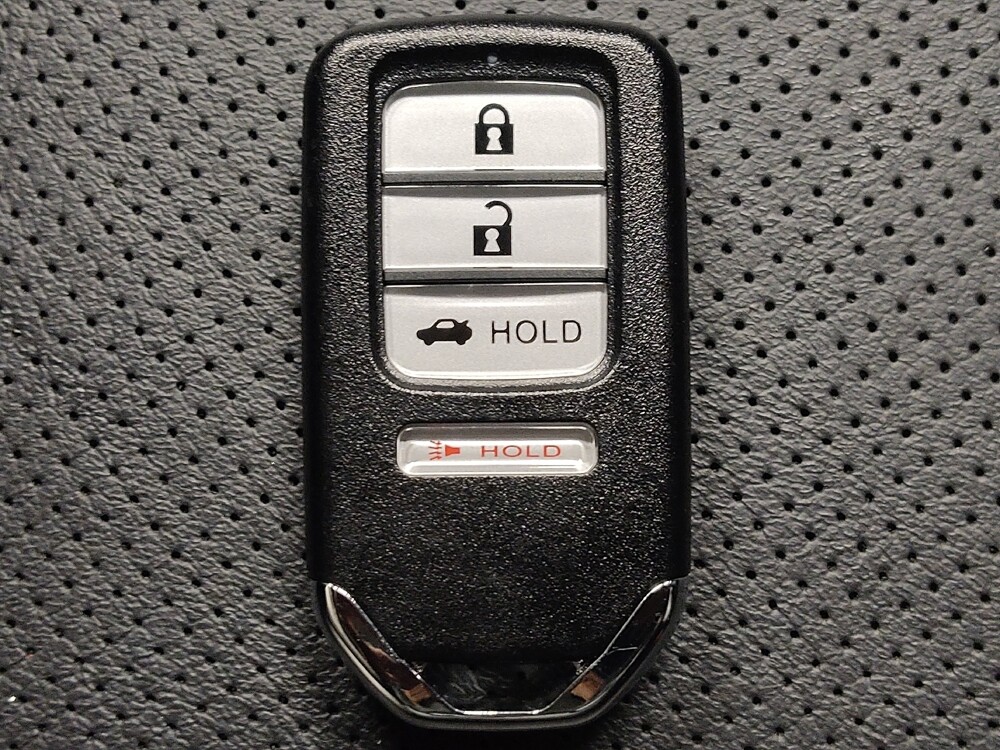 2019 Honda Insight in Houston, TX 77074 - 18131193 32