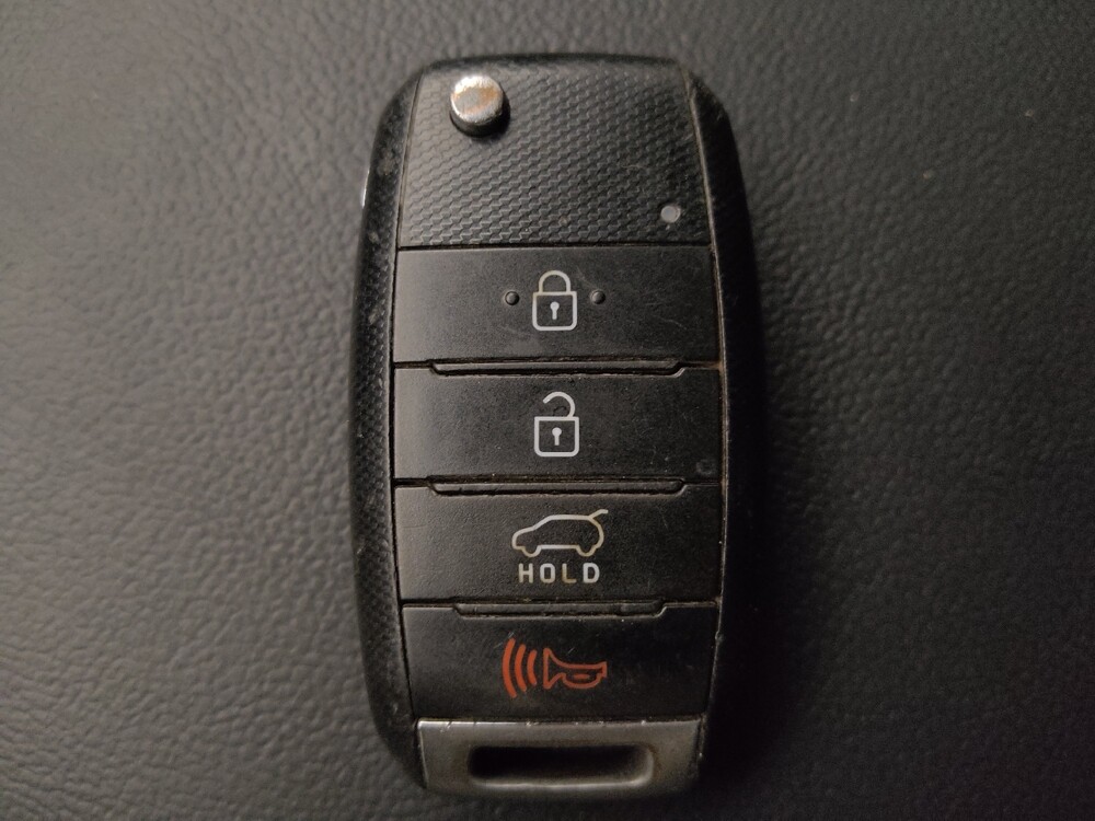 2020 Kia Sorento in San Antonio, TX 78238 - 18131196 32