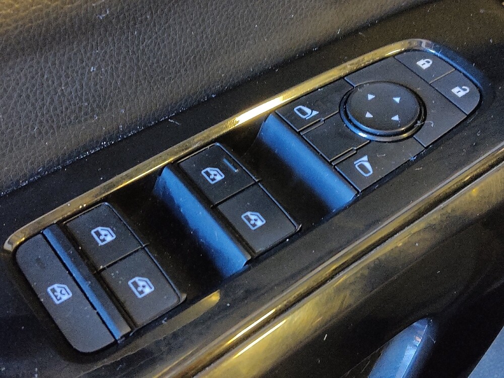 2022 Nissan Pathfinder in Houston, TX 77074 - 18131200 27