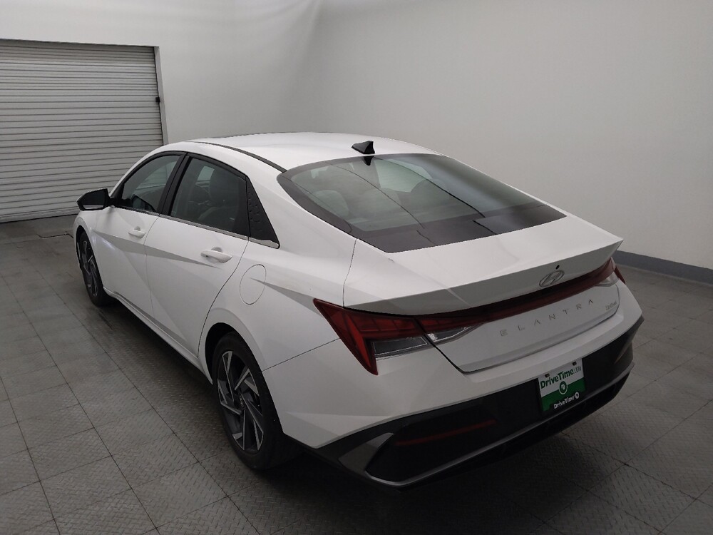 2024 Hyundai Elantra in Houston, TX 77060 - 18131205 5
