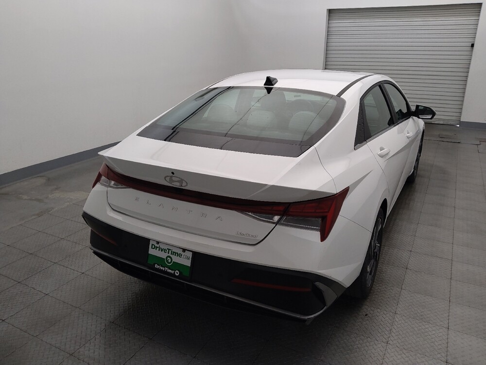 2024 Hyundai Elantra in Houston, TX 77060 - 18131205 7