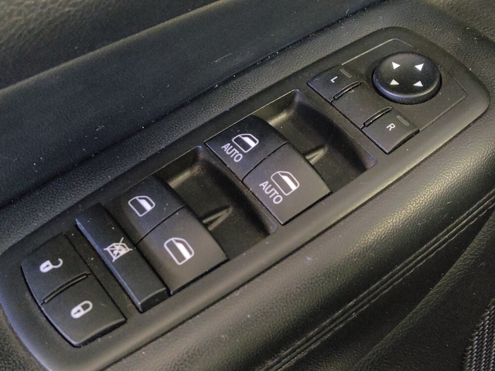 2019 Jeep Grand Cherokee in Houston, TX 77060 - 18131207 27