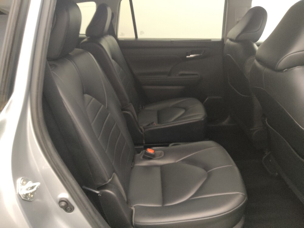 2020 Toyota Highlander in Houston, TX 77074 - 18131210 19