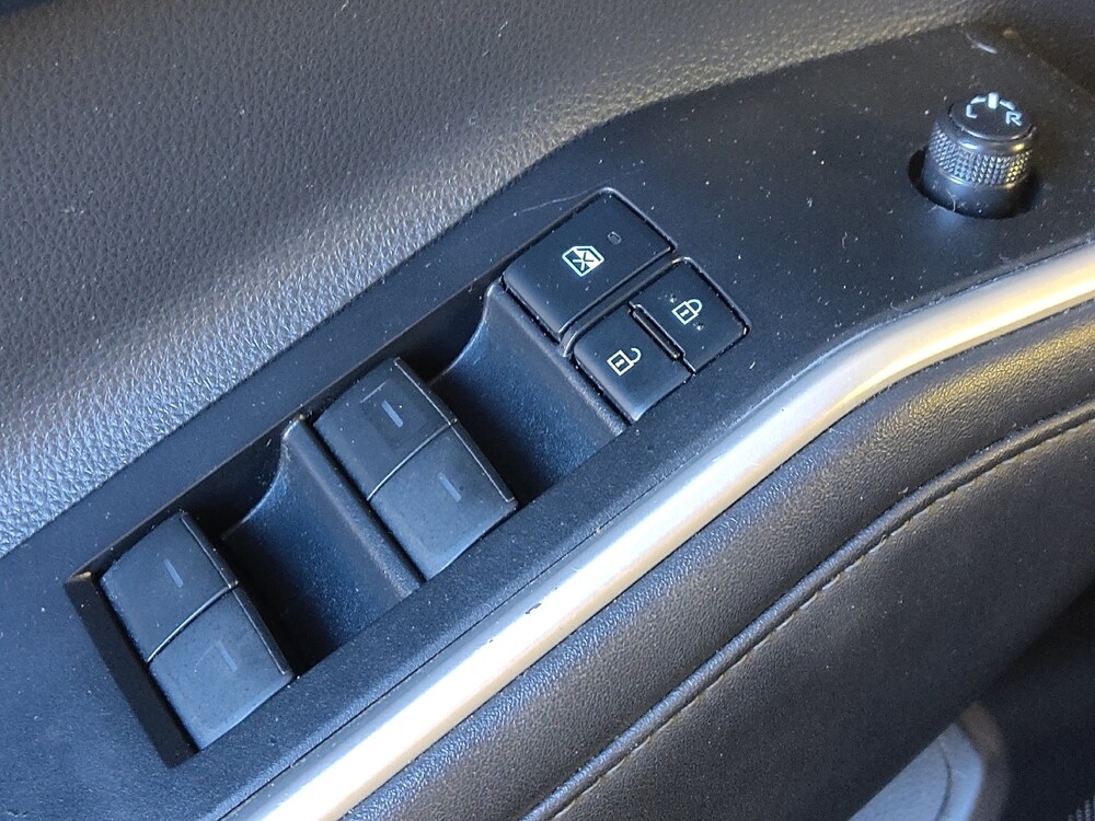 2020 Toyota Highlander in Houston, TX 77074 - 18131210 27