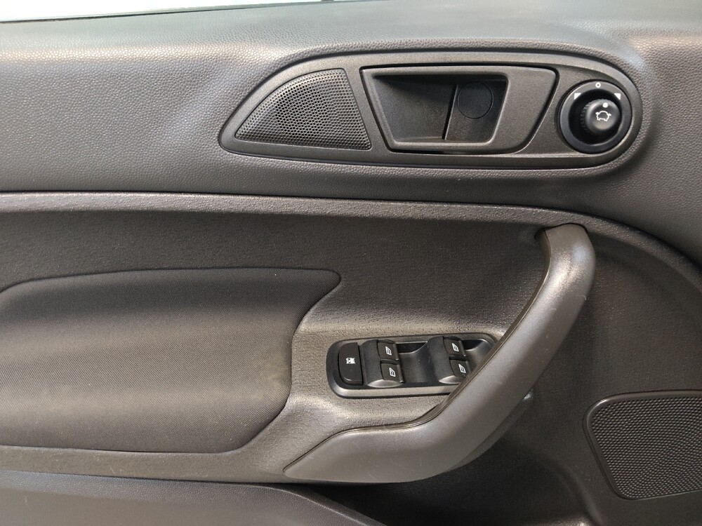 2017 Ford Fiesta in Fairfield, OH 45014 - 18131211 27