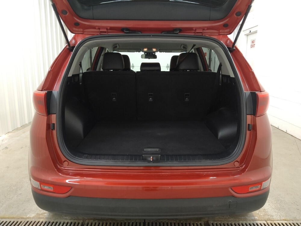 2017 Kia Sportage in Fairfield, OH 45014 - 18131212 29