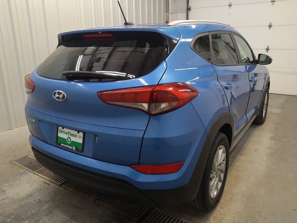 2017 Hyundai Tucson in Fairfield, OH 45014 - 18131219 9
