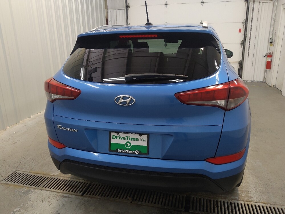 2017 Hyundai Tucson in Fairfield, OH 45014 - 18131219 7