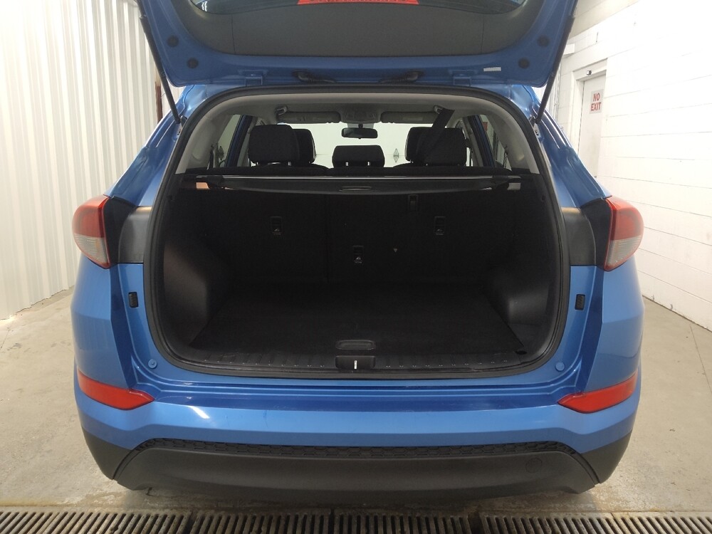 2017 Hyundai Tucson in Fairfield, OH 45014 - 18131219 29