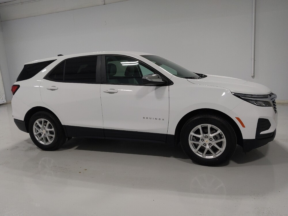2022 Chevrolet Equinox in Columbus, OH 43231 - 18131228 11