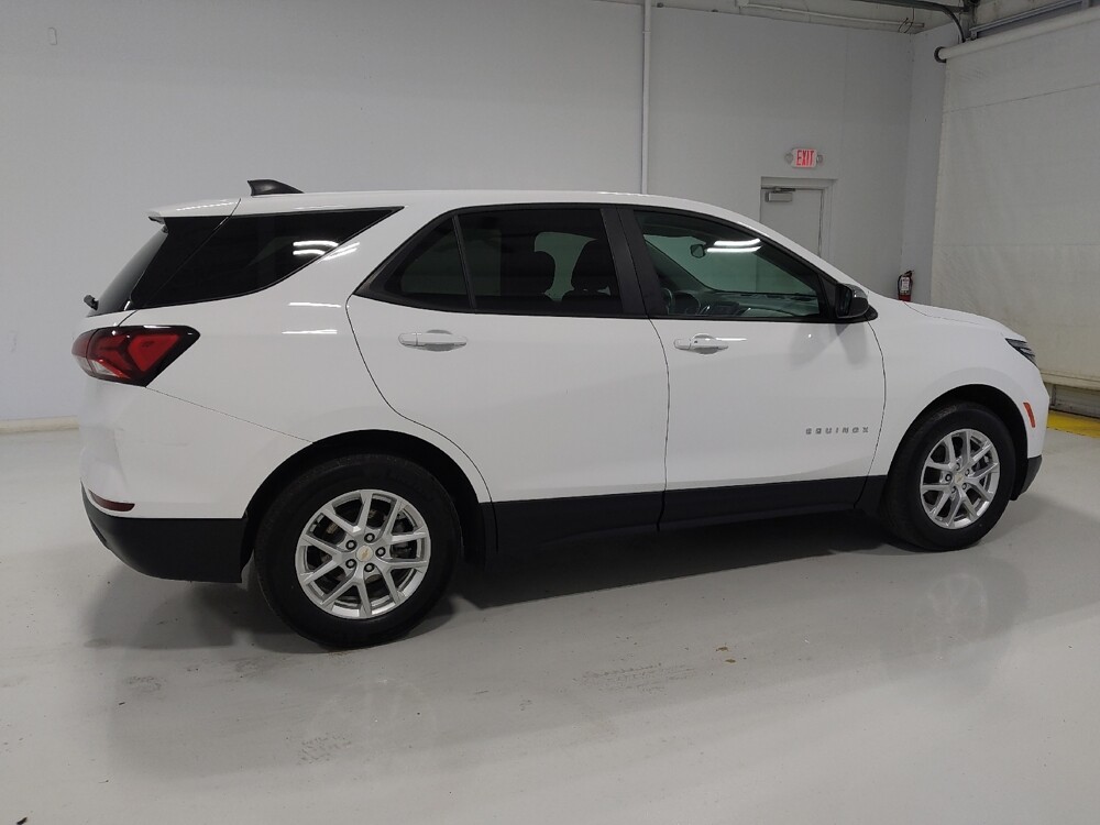 2022 Chevrolet Equinox in Columbus, OH 43231 - 18131228 10