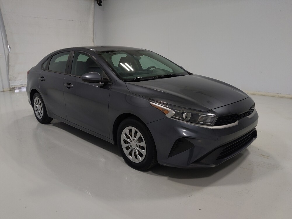 2022 Kia Forte in Columbus, OH 43231 - 18131229 13