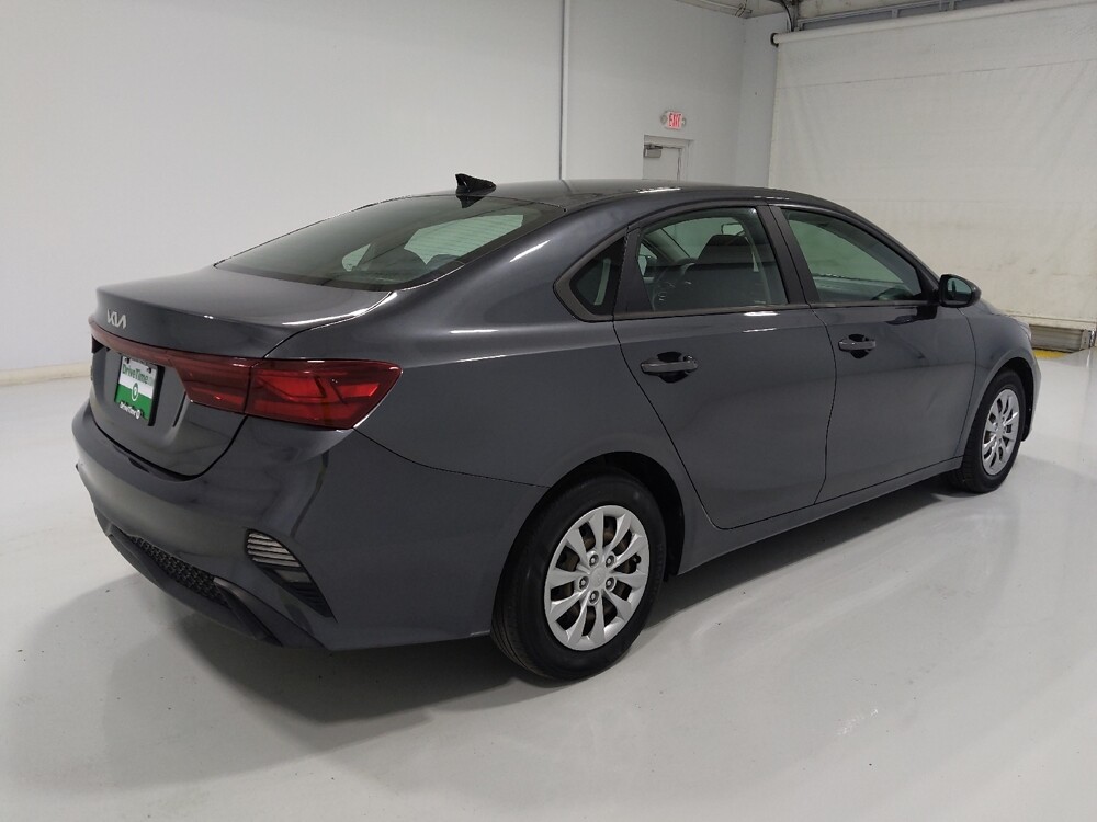 2022 Kia Forte in Columbus, OH 43231 - 18131229 9
